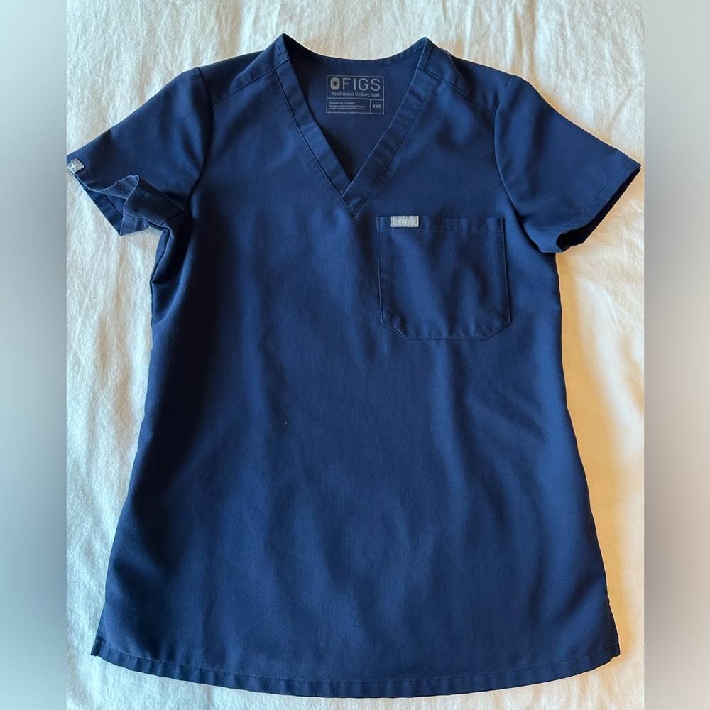 Used Figs XX-Small Catarina Navy Scrub Top